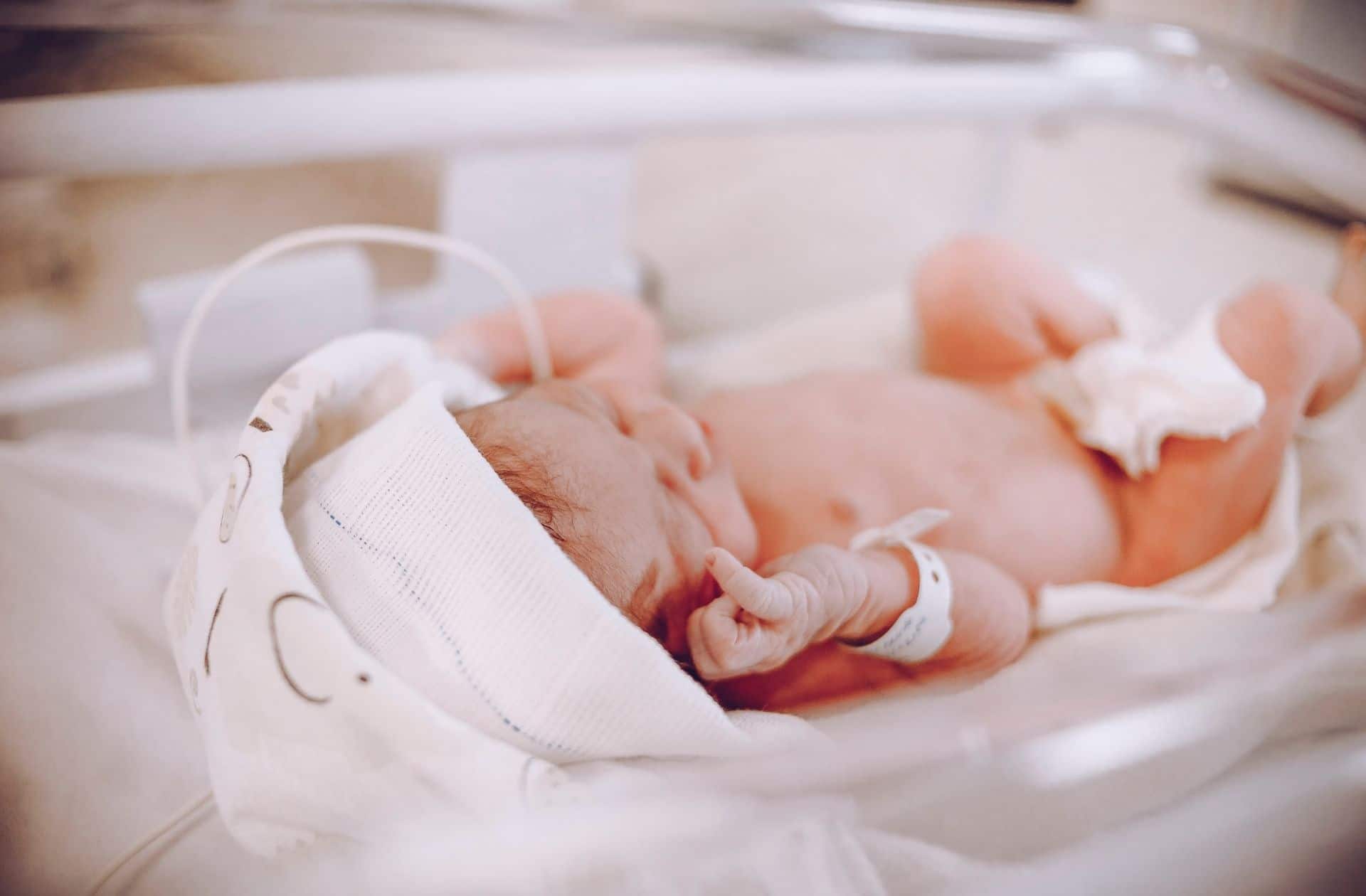 Un premier bébé est né en France grâce à une greffe d’utérus, un bel espoir